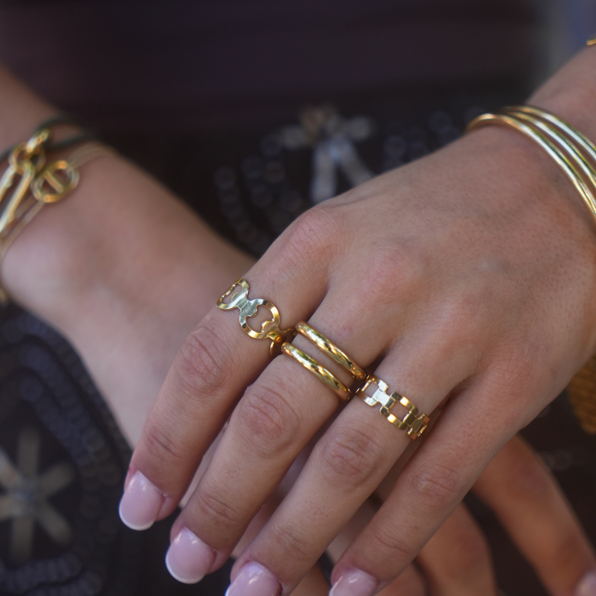Bijoux nomades : l'esprit de liberté souffle sur vos accessoires