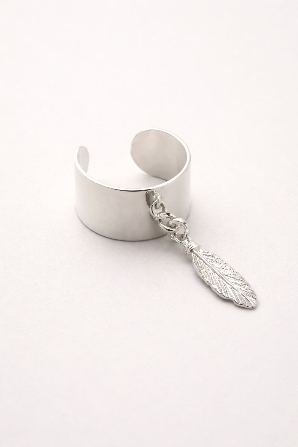 Bague plume argentée