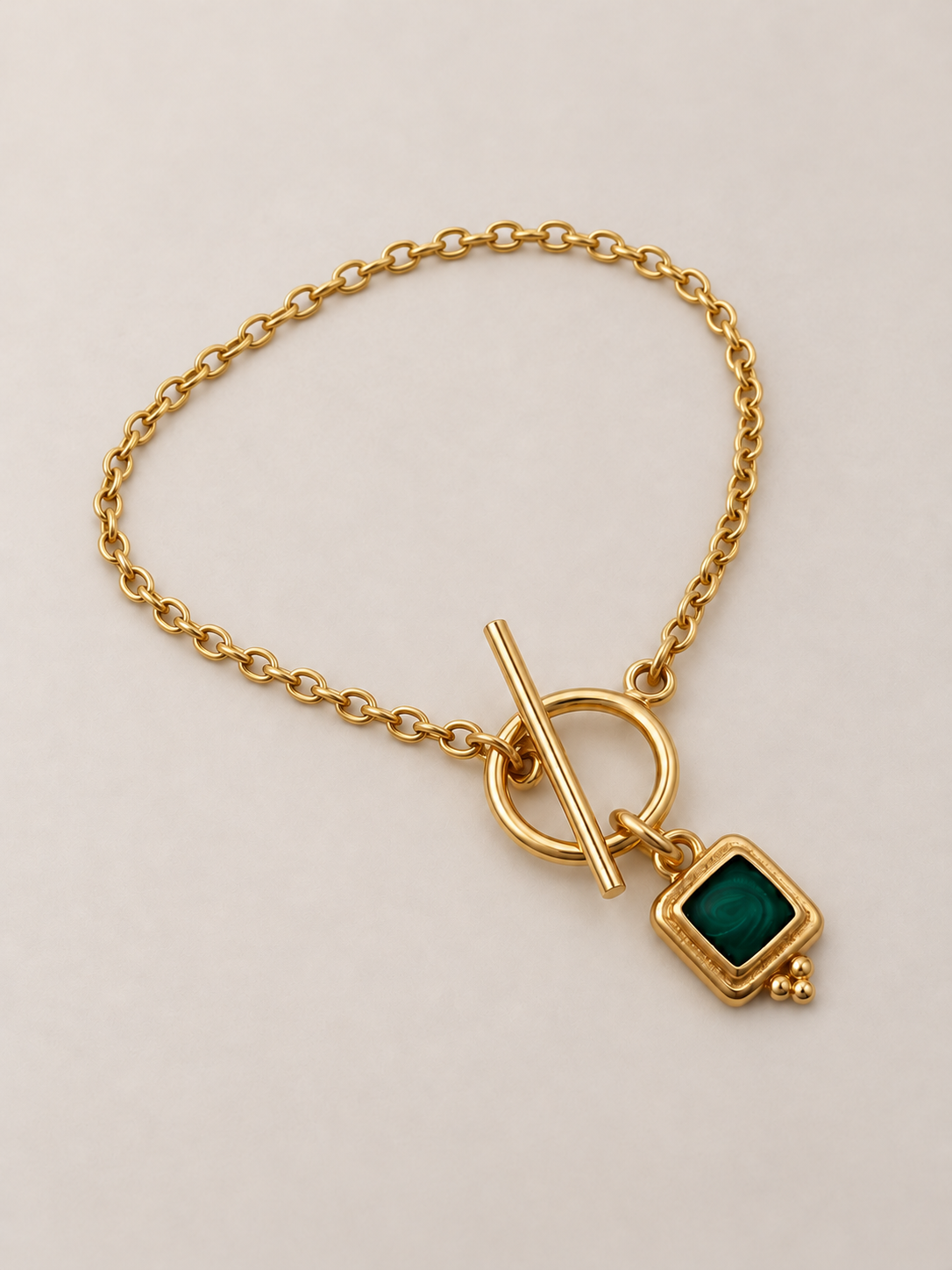 Bracelet Lou chaîne pierre verte doré