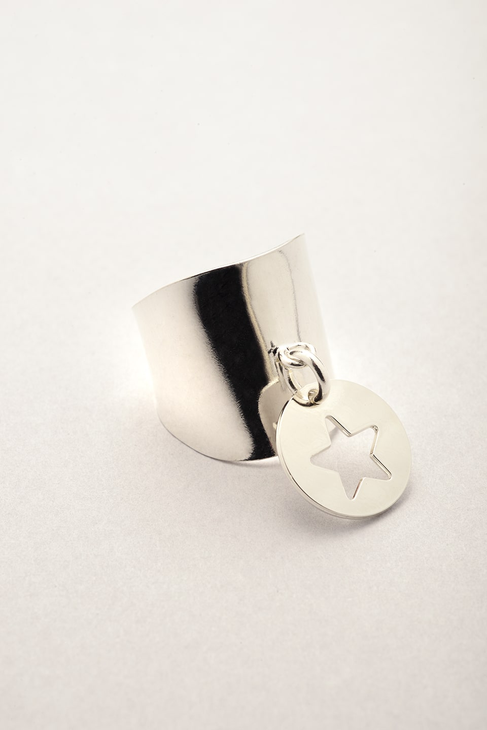 Bague large argentée médaille Étoile